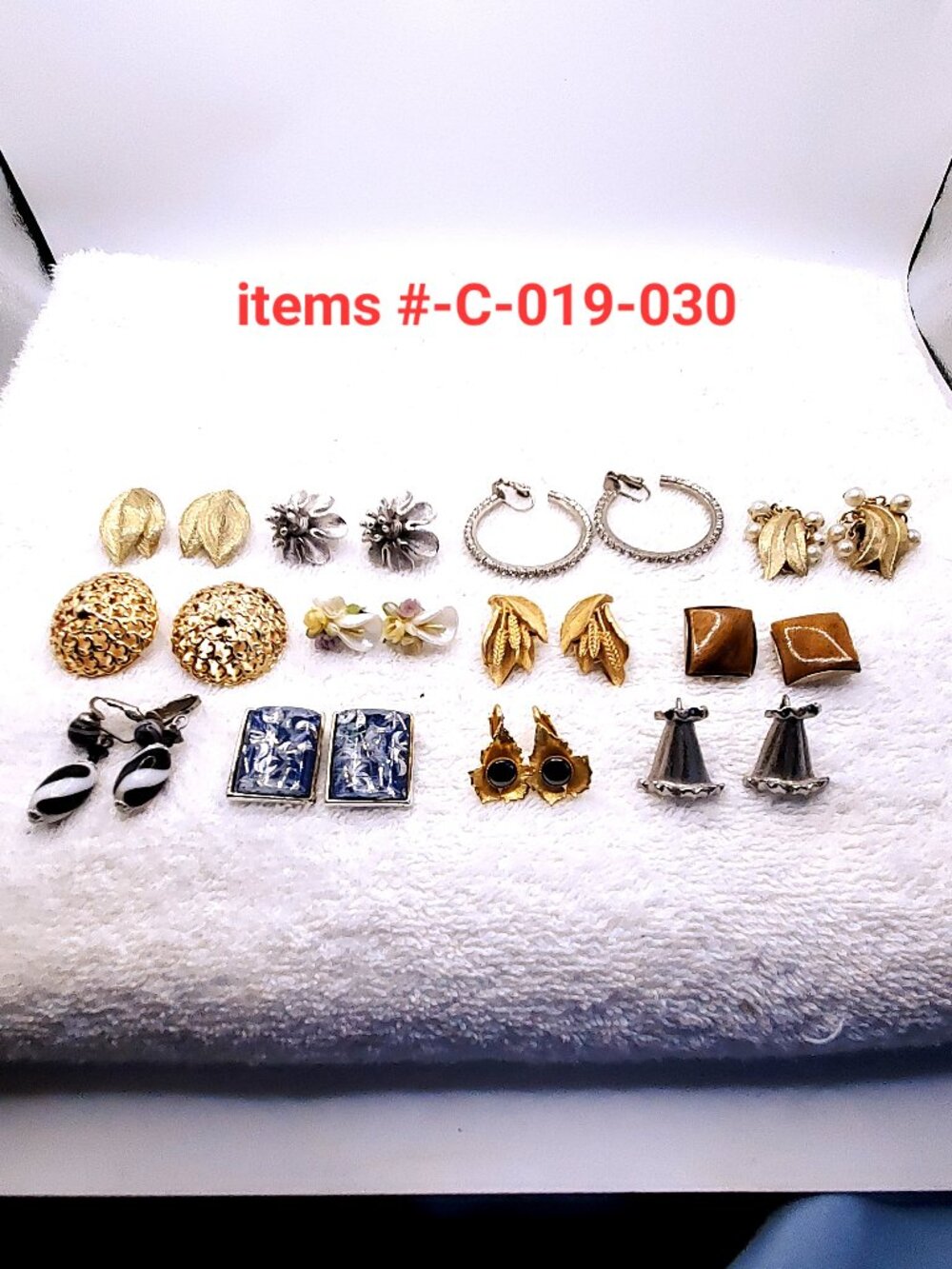 12 Vintage Pair of Clip on Earrings, items # C-019-030,. wt. 128 grams.